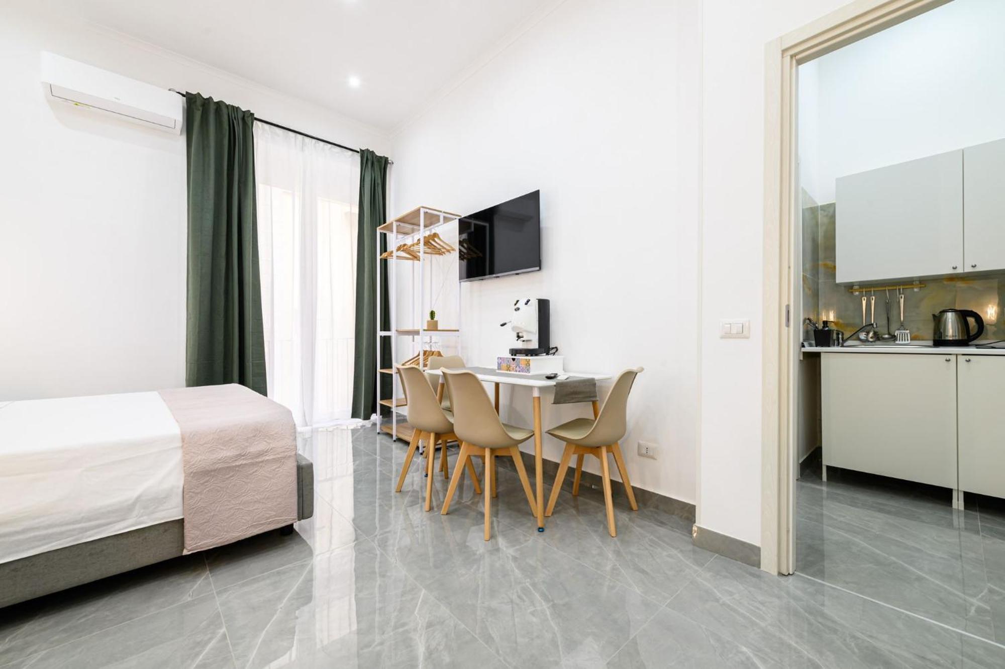 Giordano Suite Center Наполи Екстериор снимка