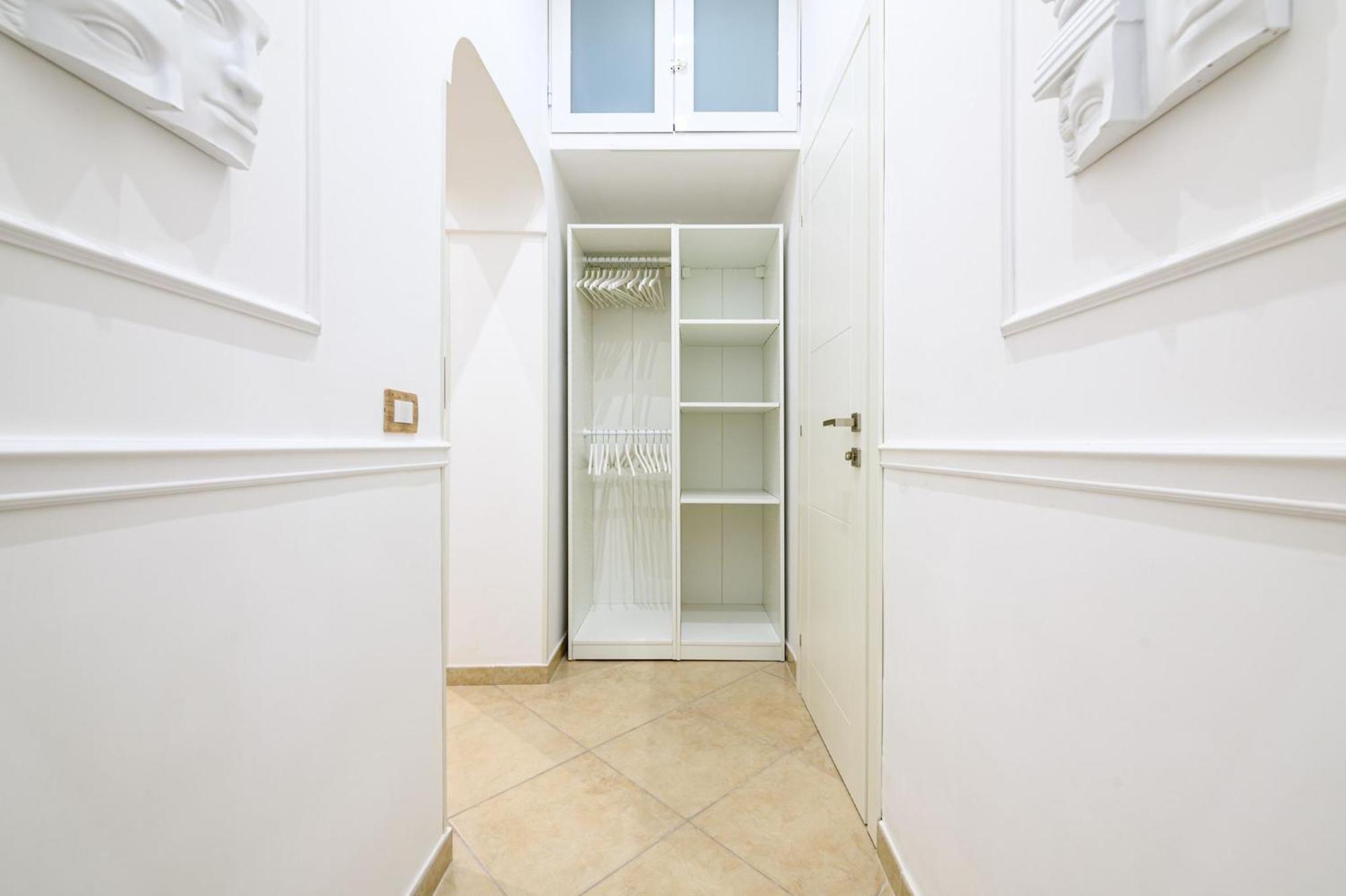 Giordano Suite Center Наполи Екстериор снимка