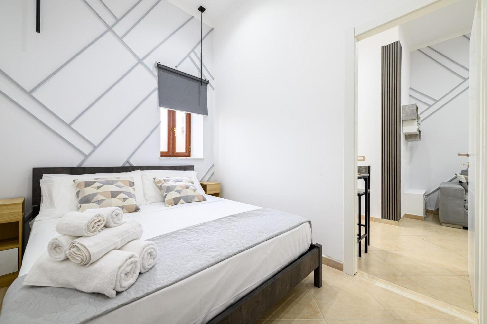Giordano Suite Center Наполи Екстериор снимка