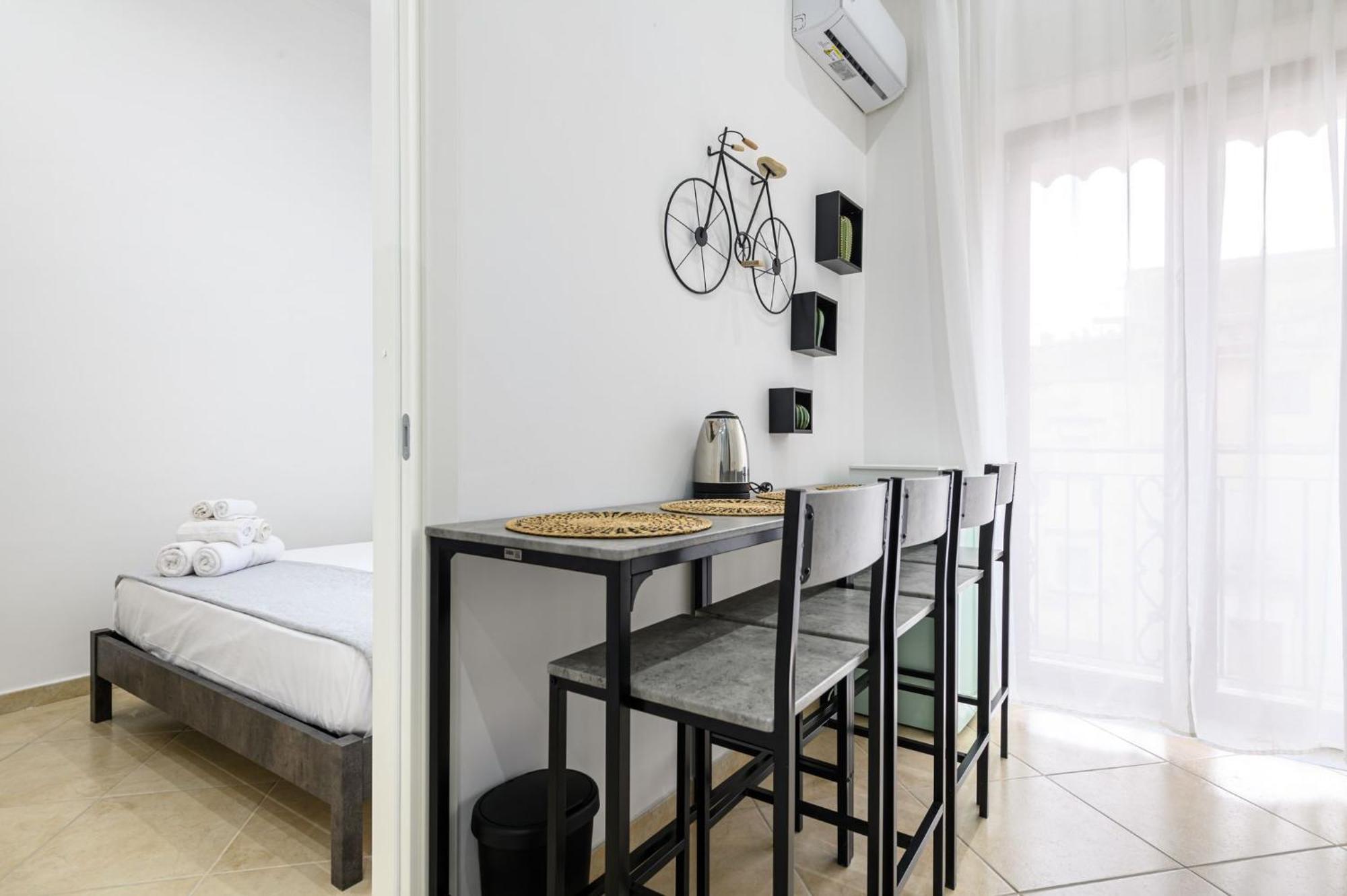 Giordano Suite Center Наполи Екстериор снимка
