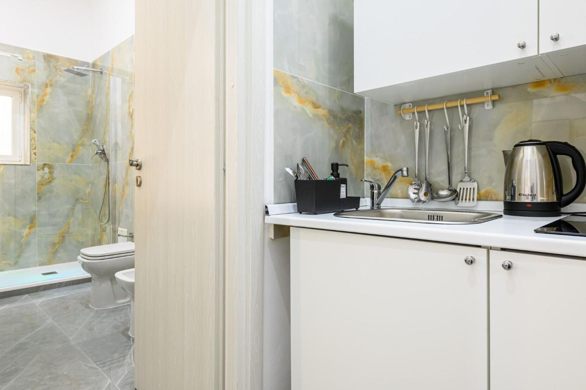 Giordano Suite Center Наполи Екстериор снимка